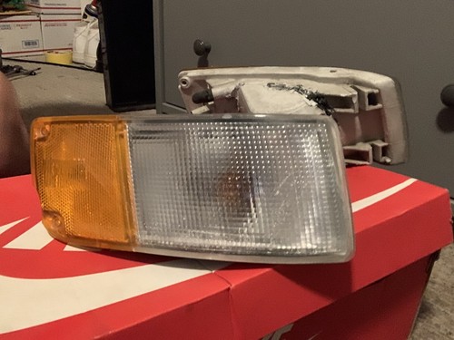 1990-1996 NISSAN 300ZX FRONT RIGHT & LEFT TURN SIGNAL LIGHT PAIR OEM