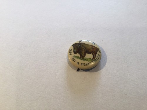 Vintage Tobacco Advertising Pinback Button - Picture 5 of 7