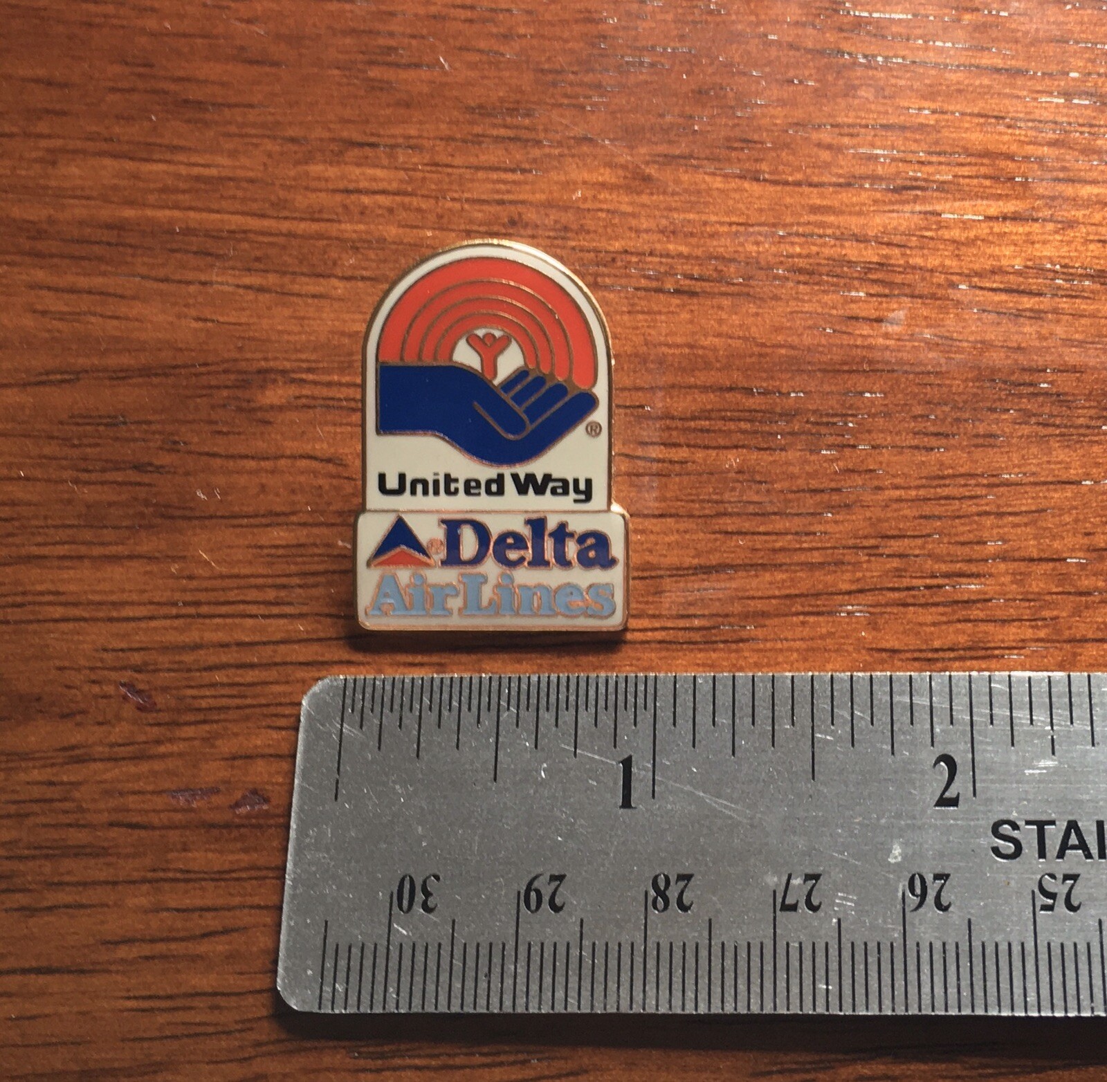 Vintage Delta Air Lines 1999 United Way Employee Worker Lapel Pin Collectible
