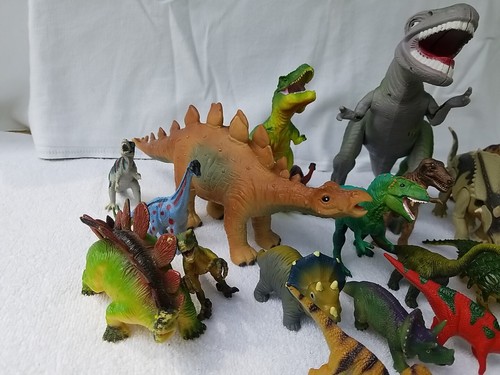 Toy Dinosaur Lot Of 28 All Types And All Sizes Some Vintage 96 & 97 Work & Non - Picture 6 of 13