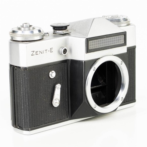 Zenit E Camera Body | White | M42 | Soviet Union | 1965 - 1982 - Picture 2 of 7