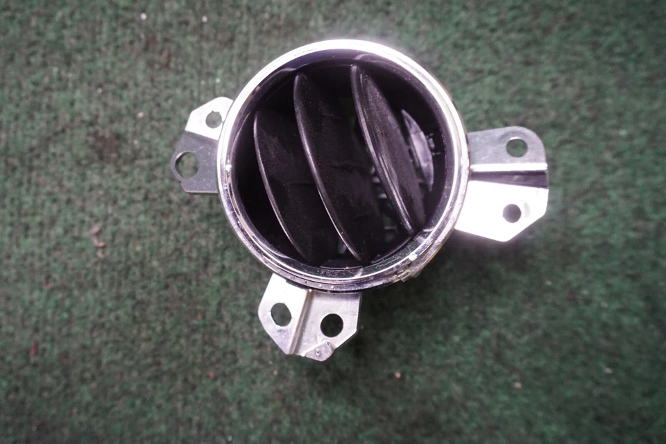 Jeep Patriot Sport 2011 2012 2013 2014 2015 2016 17 ventilación derecha aire acondicionado OEM 1PL231DVAD Foto 2 de 4