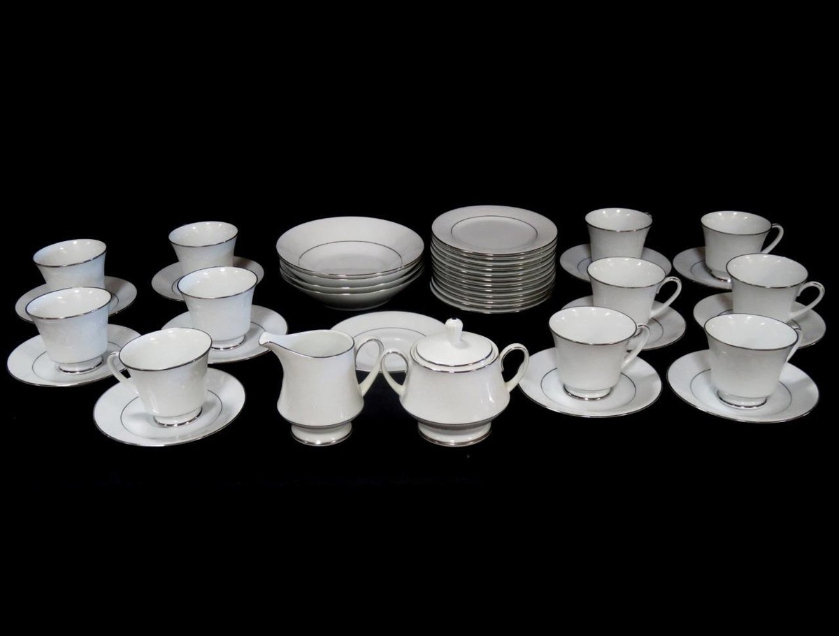 【レア】 Noritake 装飾品タイル レア】 Noritake 装飾品タイル Vintage Noritake Valerie Set of