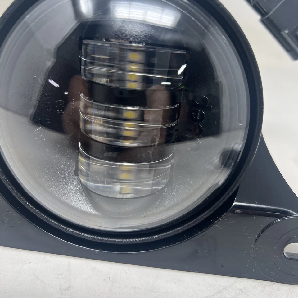  Genuine Mopar Fog Lamp Left 68289697AA  2016-2017 Jeep Wrangler - Изображение 2 из 4