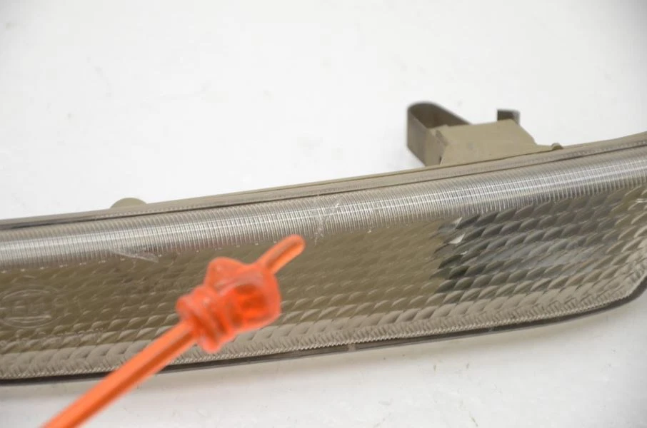 Luz marcadora delantera izquierda conductor Porsche 911 996 1999-2004 99663104301 Foto 3 de 4