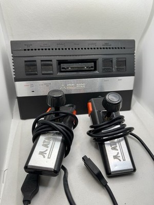 Atari 2600 Konsole PAL [CX-2600] mit 2 Joysticks