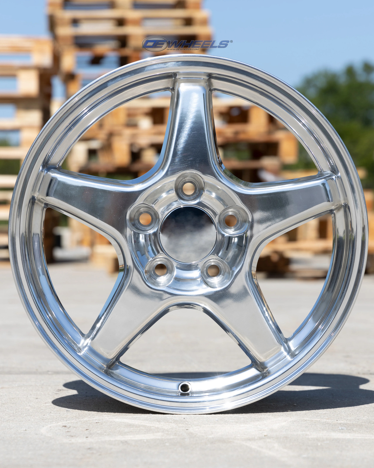 OE Wheels CV01-17110-5475-50P 17" Replica fits Chevrolet Corvette ZR1 Polished