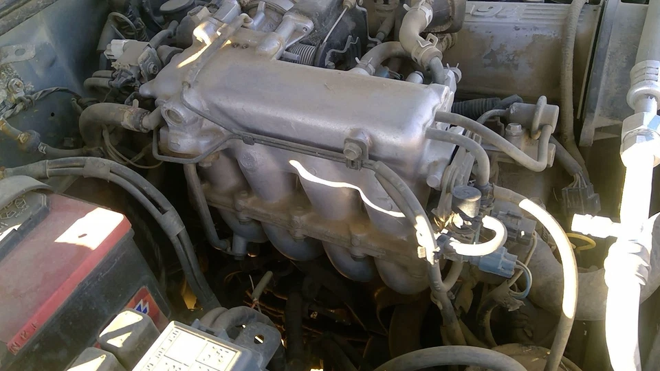 Colector de admisión Geo Tracker 1995 1996 1997 OEM 1,6 L 91176420 Foto 3 de 4