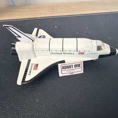 VINTAGE METAL NASA DISCOVERY SPACE SHUTTLE - Columbia 8  Long