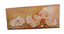 Vtg Wooden 4 Key Rack Holder Farmhouse Kitchen Cottage Decor Pigs Motif Signed