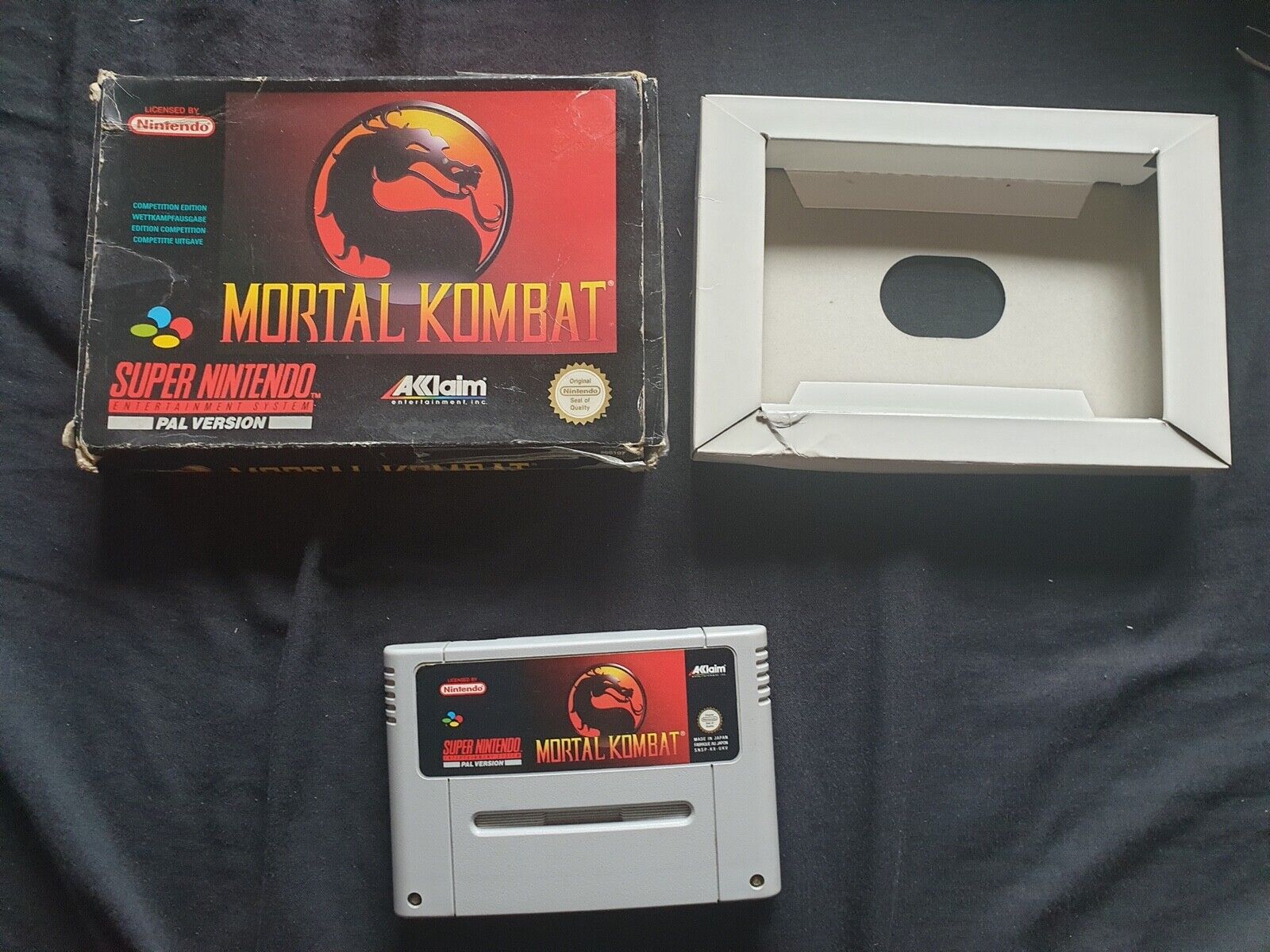 Mortal Kombat (Comparison: International SNES Version - Original Version) 