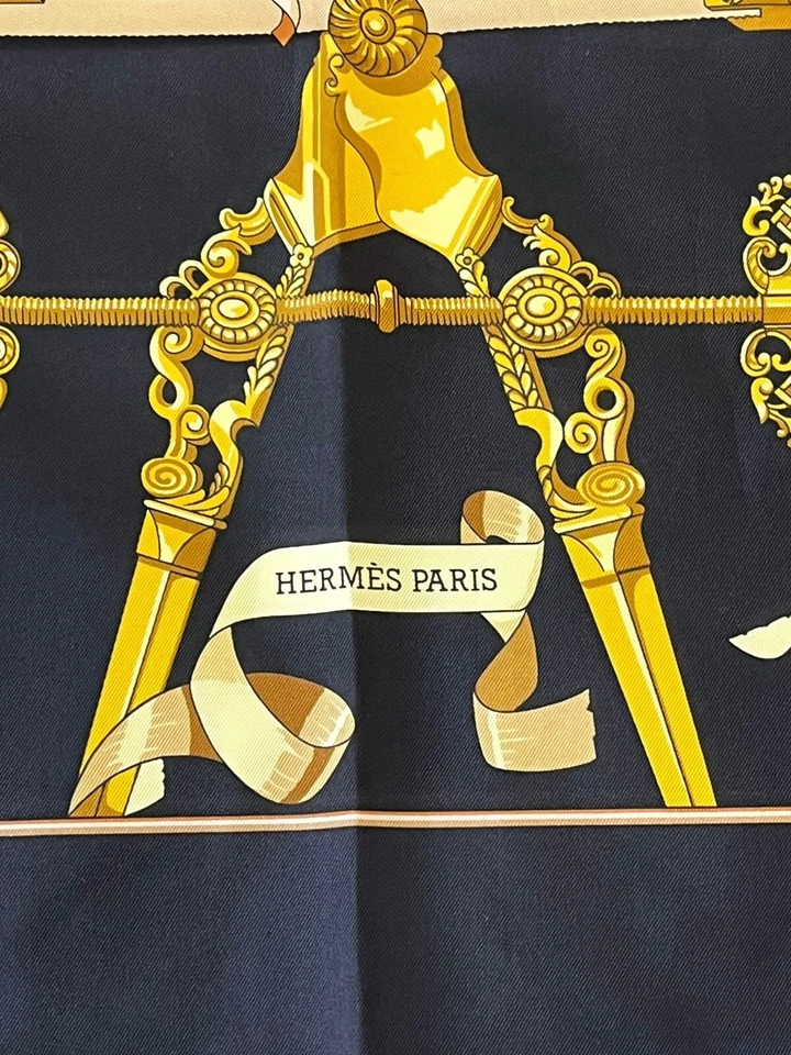 S4# Hermès copeaux Silk scarf black 35 inch made in France - Image 3 of 4