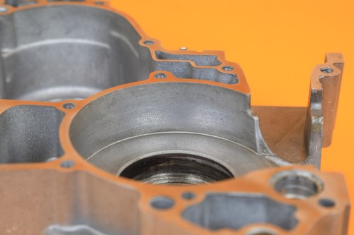 2000 00 YZ125 YZ 125 OEM Crankcase Crank Case Set Bottom End Left Right Cases - Picture 11 of 15