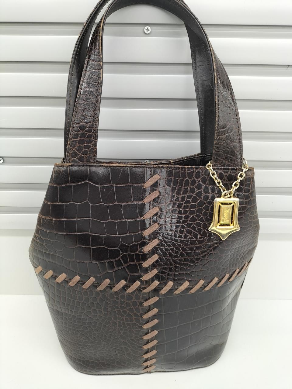 Borsa a mano in rilievo coccodrillo YVES SAINT LAURENT RIVE GAUCHE