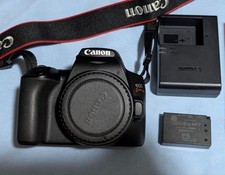 Canon EOS Kiss x10 885228