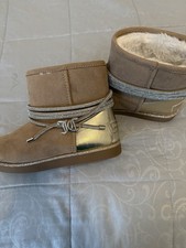 Juicy Couture Size 5 Or 3Y Winter Boots With JC Logo and Rhinestone Rope Trim