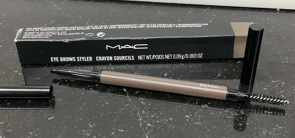 MAC Eye Brows Styler Shade STYLIZED Full Size 0.09g New In Box - Image 2 of 4