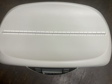 Henry Schein Pediatric Scale And Tape Measurer. Model 1127156 HOSPITAL GRADE