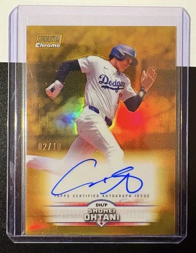 2025 Topps Stadium Club Chrome Shohei Ohtani Gold Refractor /10 Auto #SCCA-SO