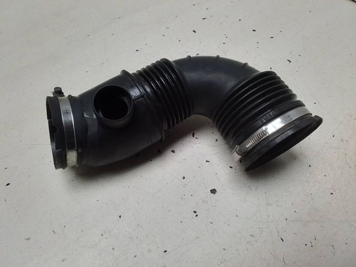 Opel Insignia A 2011 Diesel 118kW Ansaugrohr Ansaugschlauch Turbolader 55561787