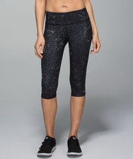 LULULEMON Leggings Womens Size 6 Wunder Under Crop ll Star Crushed Coal Black