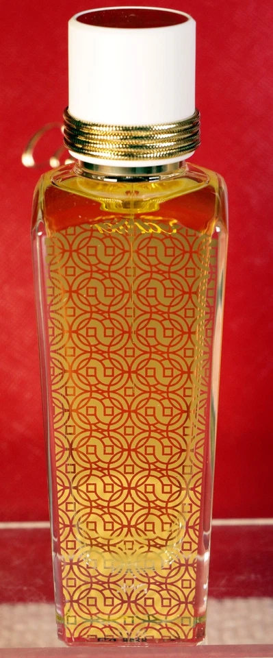 Concentración de perfume Cartier Les Heures Voyageuses Oud & Pink 2,5 oz (75 ml). Foto 2 de 4