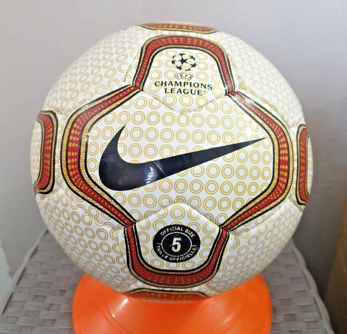Nike uefa champions league cheap ball