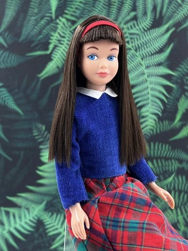 VINTAGE SKIPPER DOLL - DARK BRUNETTE RAVEN HAIR - 1965 SL - LOVELY