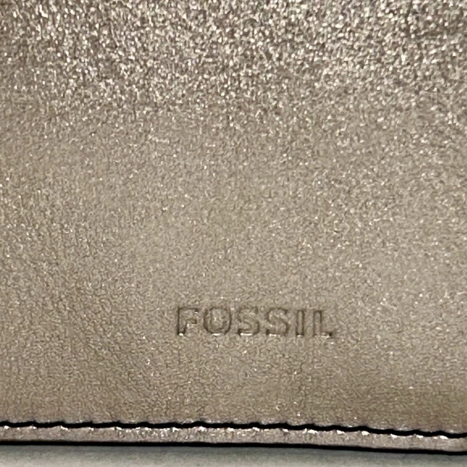 Estuche para pasaporte/cartera de cuero granulado fósil 4,5" x 5,5" dorado y negro NUEVO Foto 2 de 4