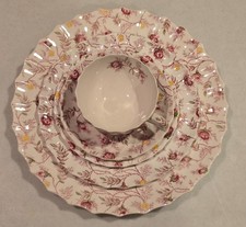 Spode- Copeland  -  Rosebud Chintz (2-8401) Place Setting(s). 5 Piece. Preowned.