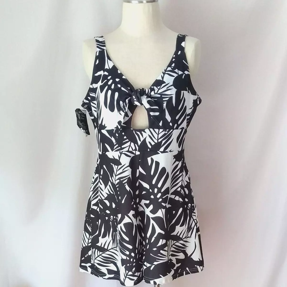 Amiliashp Womens Strap one piece Romper Sundress Size XL tie bust side zip  NWT