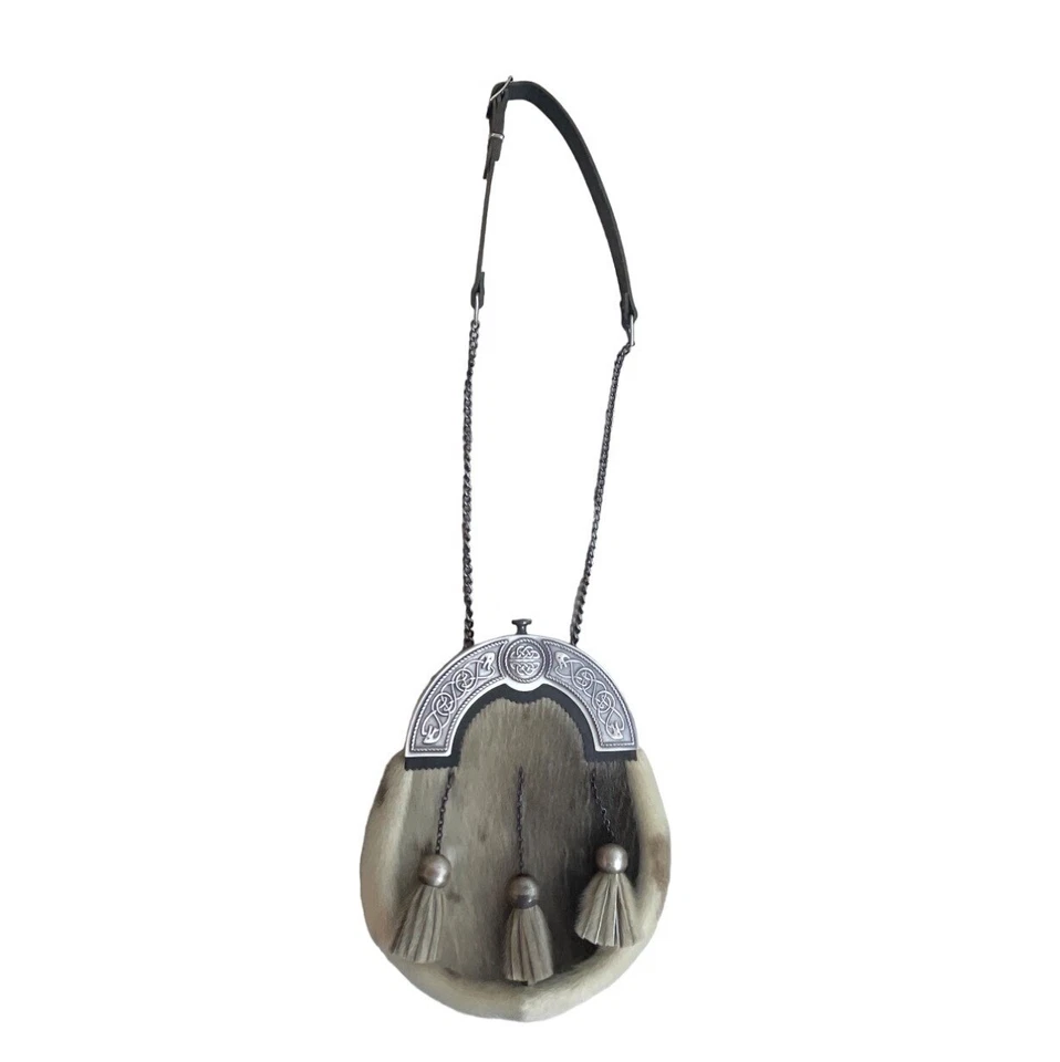 Scottish Sporran Bag With Celtic Knot Design Real Fur Chain Strap - Image 2 of 4