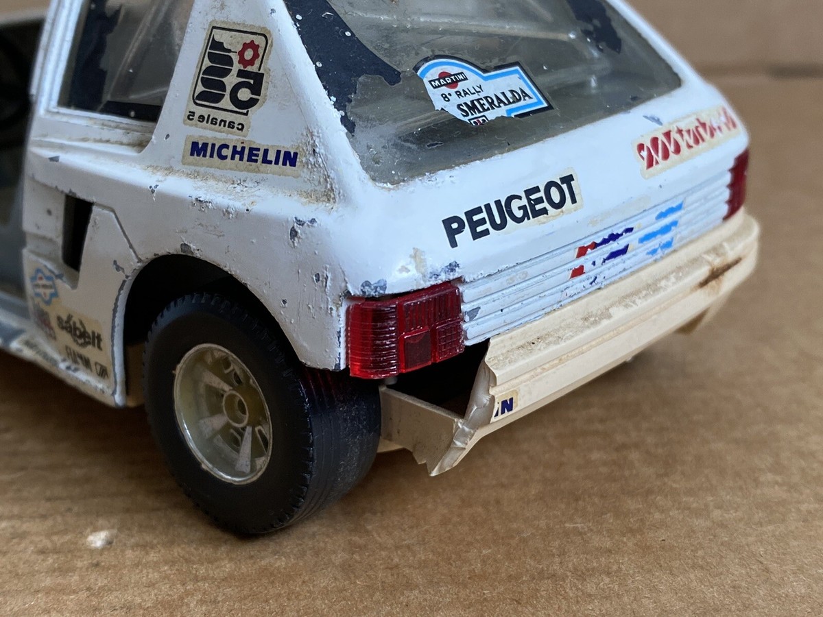 Bburago die-cast Metal Kit #5106 Peugeot 205 turbo 16