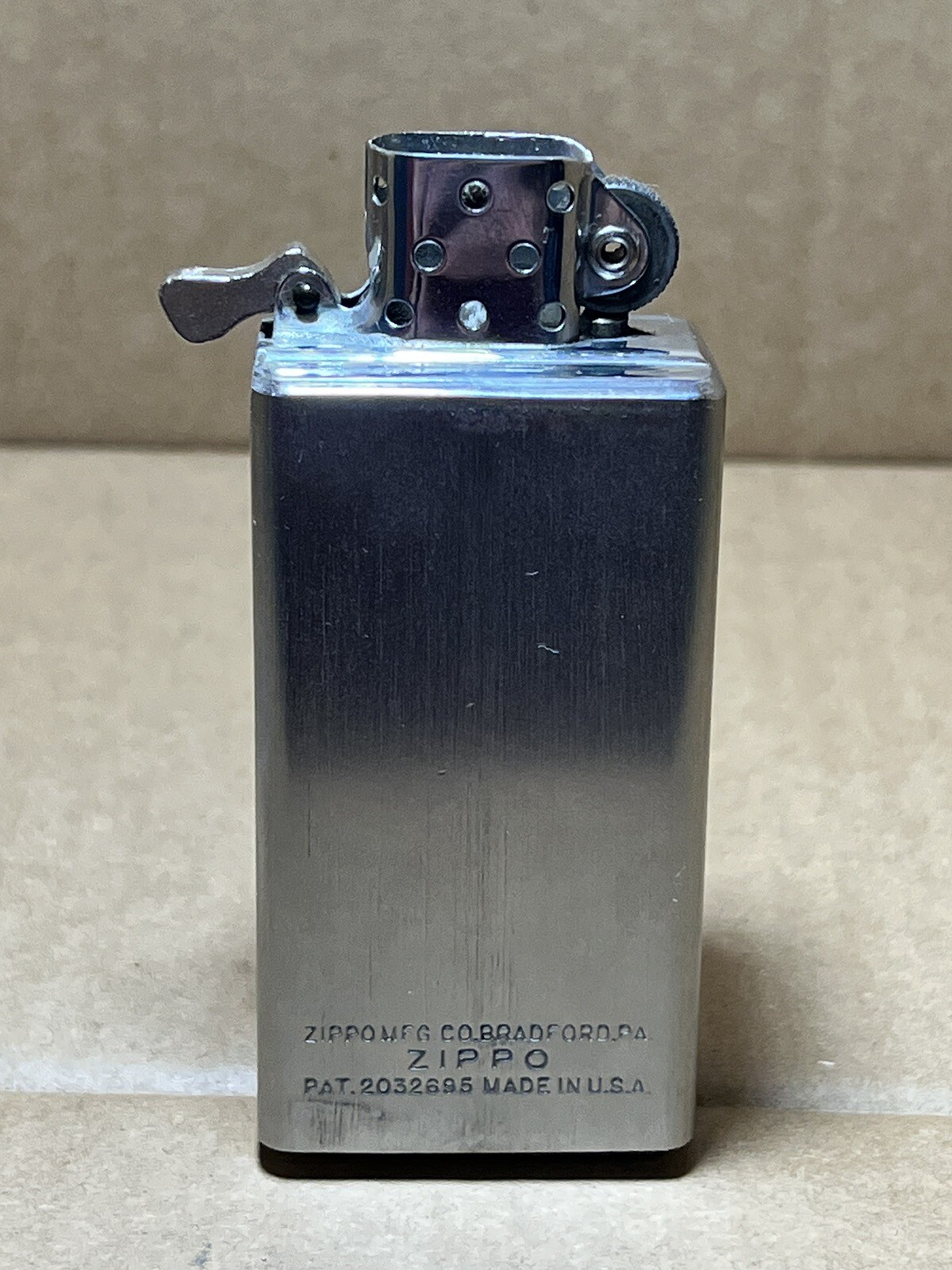 Vintage 19471949 Model Barcroft 2 Polished Chrome Zippo Table Lighter