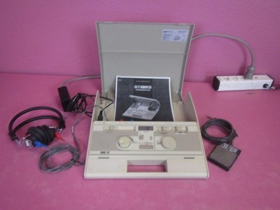 Grason-Stadler GSI 17 Portable Screening Audiometer Hearing Tester w/ Headphones