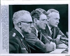 1967 Gens Johnson Reser Defense Sec'Y Cyrus Vance Confer Military Wirephoto 8X10