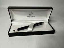 Parker Ballpoint Pen – Elegant Blue & Silver Gift Boxed Writing Instrument,Black