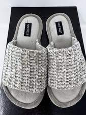 NINE WEST WOMENS US 7 - 8 TAUPE WOVEN VELOUR SLIDES SLIPPERS WITH FOAM FOOTBED