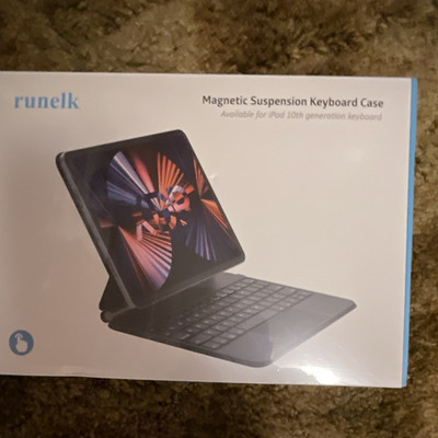 runelk Magnetic Suspension Keyboard Folio Case iPad 10th Gen 10.9'' Black