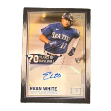 Topps 2021 70 Years of Baseball Evan White #70YA-EW Black /199 RC Auto