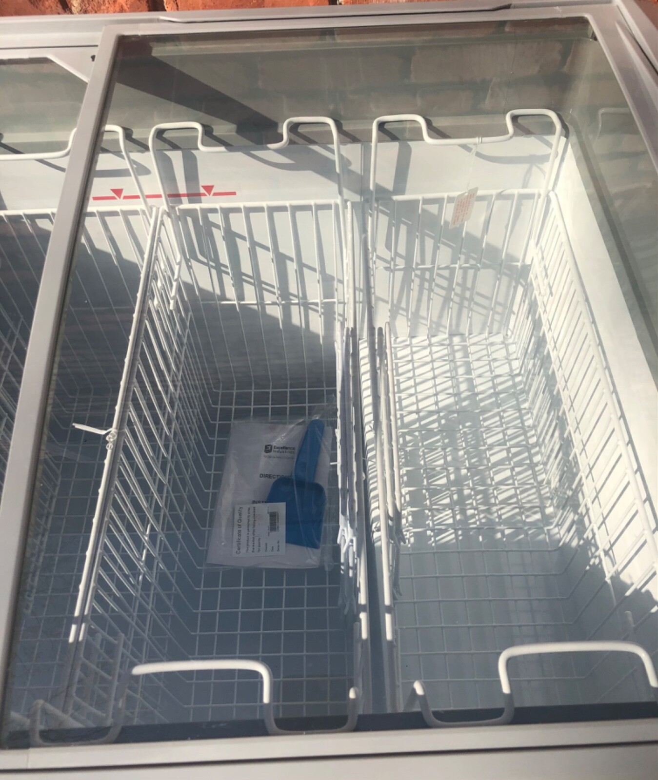 M&M Mars Yellow Excellence VB-4HC 41" Curved Lid Ice Cream Display Freezer - NEW