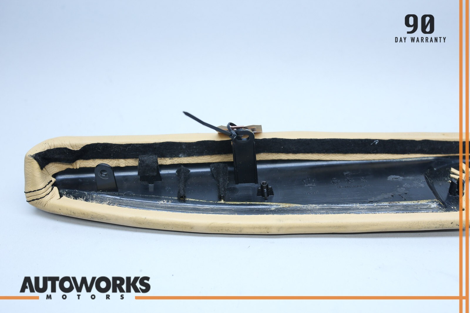 04-08 Maserati Quattroporte M139 Front Left Side Door Panel Armrest Trim OEM