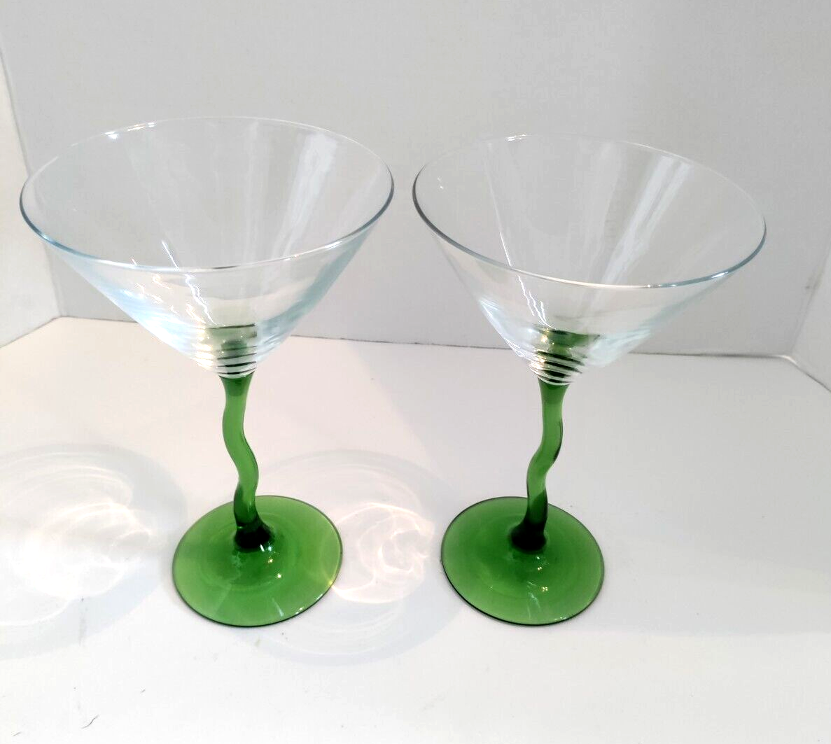 2 Libbey Zigzag Green Stemmed Martini Glasses New eBay