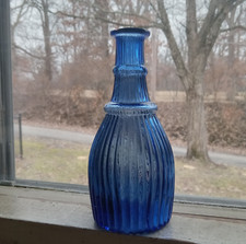 1860 BLOWN 3 MOLD RIBBED TOILET WATER BOTTLE PRETTY SAPHIRE BLUE