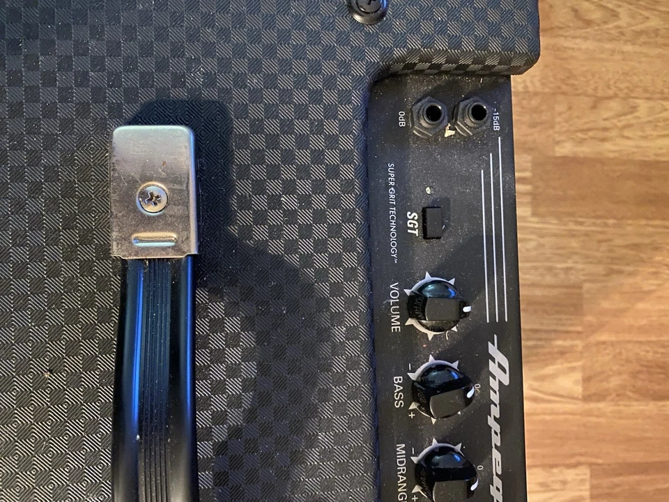 Ampeg Rocket RB-108 Bass Amplifier - Image 4 of 4