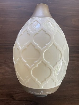 Young Living Essential Oils Desert Mist Ultrasonic Defused Diffuser Light READ