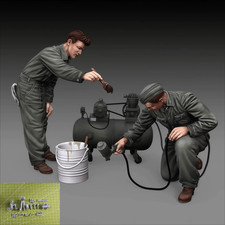 1/35 Scale Workshop Resin Figures – Mechanics with Air Compressor Diorama Kit