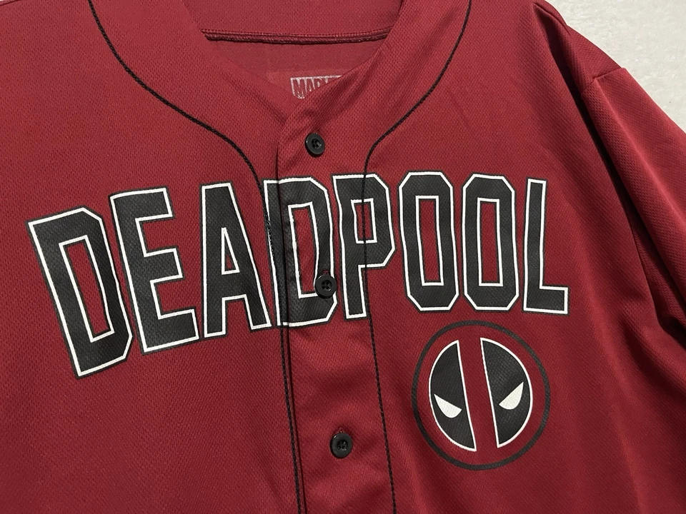 Camiseta de béisbol Marvel Deadpool para hombre mediana roja negra tacos #90 botón delantero Foto 2 de 4