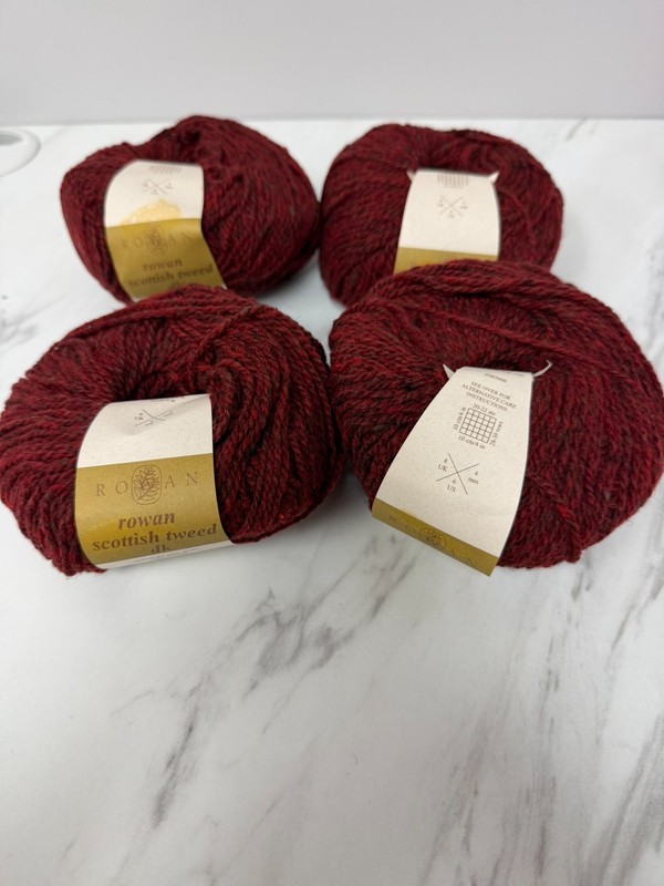 ROWAN Yarns*  SCOTTISH TWEED DK* 4 Skeins * Color 017*