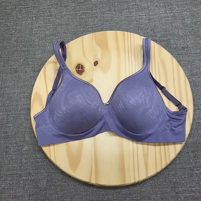 Breezies Womens Seamless Everyday Comfort Wirefree Wireless Bra Size 34D Blue
